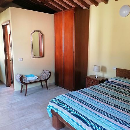 Casa Del Marmo Bed & Breakfast ปิเอตราซานตา ภายนอก รูปภาพ